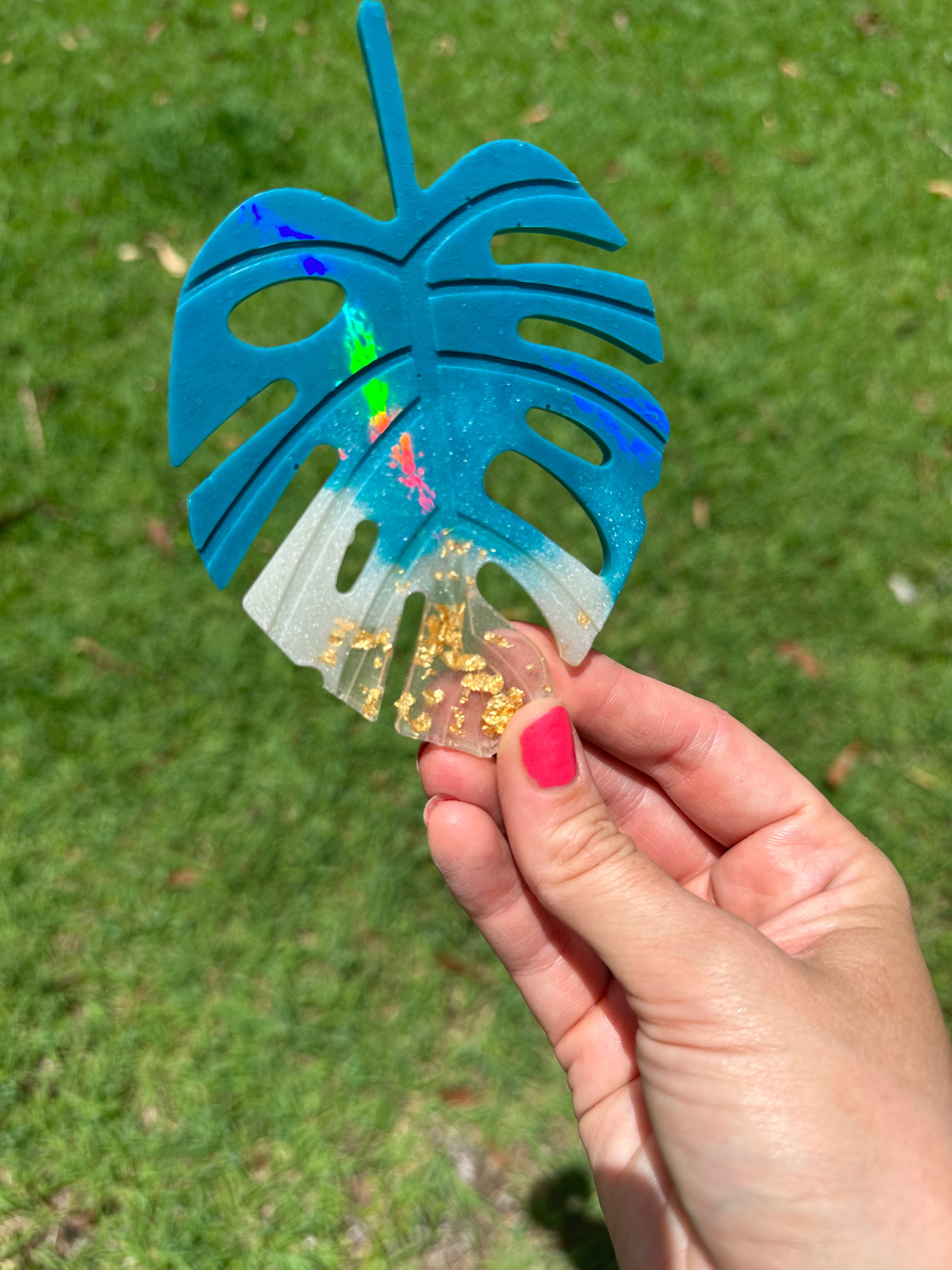 Holographic Monstera Coaster - Silicone Mould