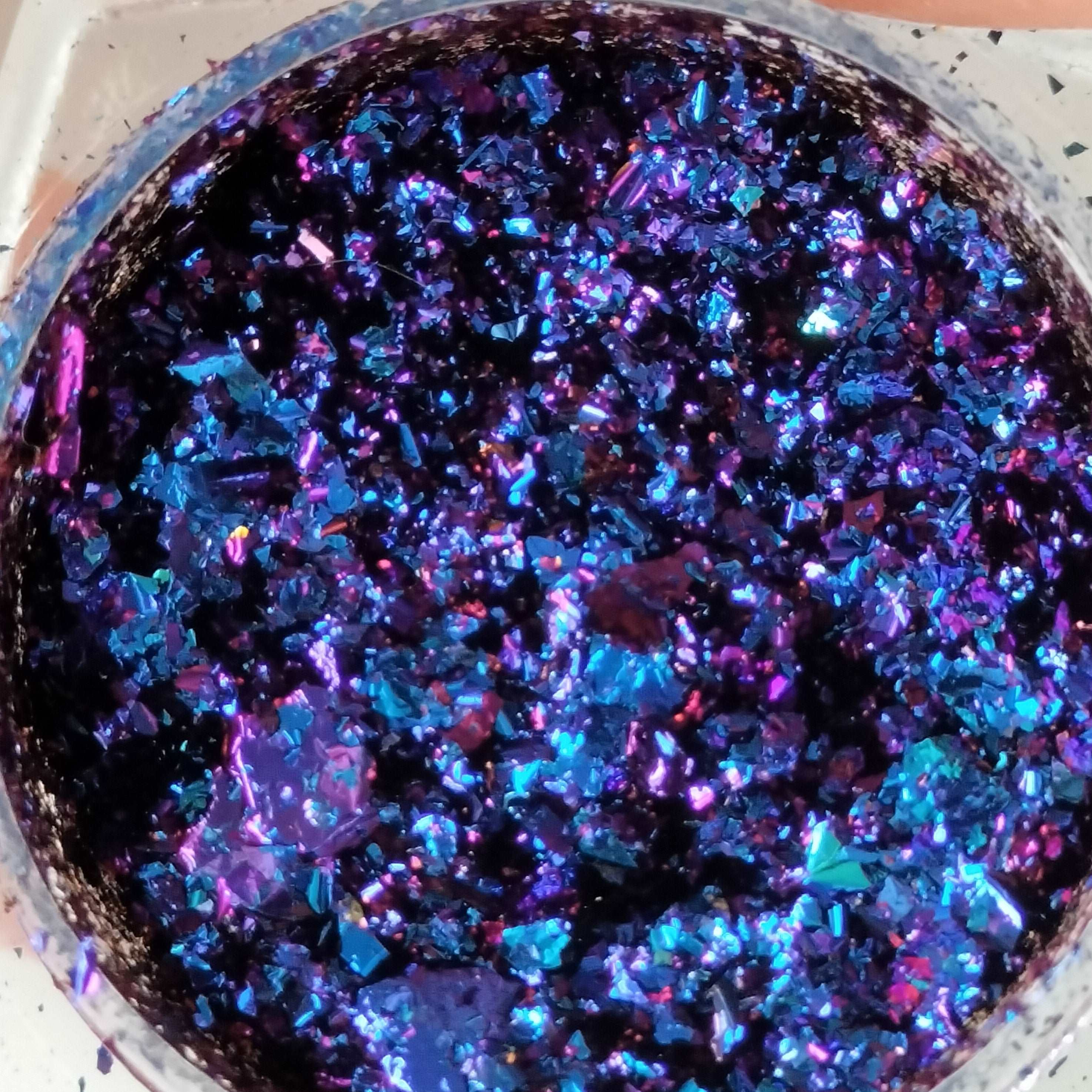 Blue-Violet Colour Shift Chameleon Flakes, Epoxy Resin Art, Brisbane, Australia